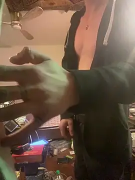 XanderOzzz live sex cam