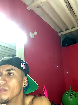 kloeandjersi's cam snapshot