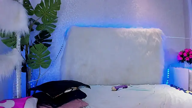 Littlepearl23's cam snapshot