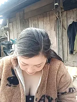 sary-hot2x's cam snapshot