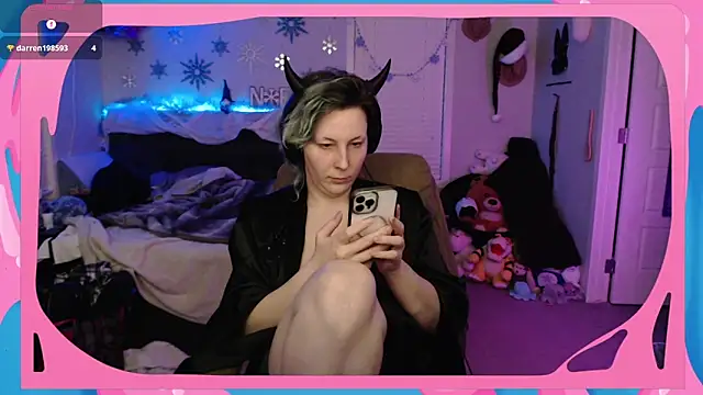 CirqueNoirBlu's cam snapshot