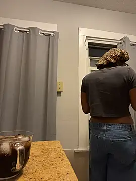 Bellaquitaa_lee's web cam