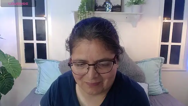 Linda_banks_'s cam snapshot