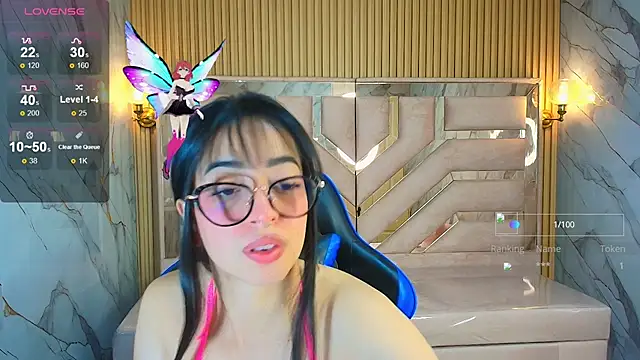 zoe_r_'s cam snapshot