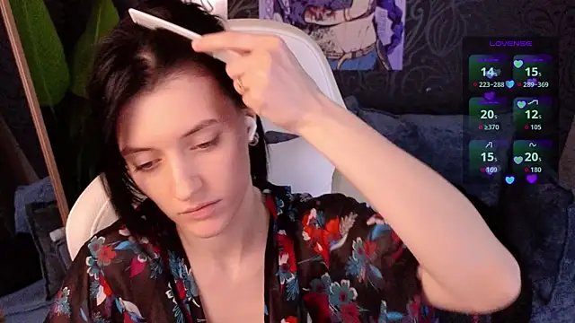 roxy_riot_'s cam snapshot