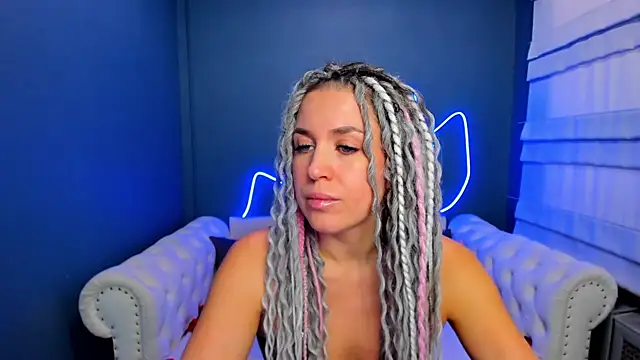 rock_n_roxy's cam snapshot