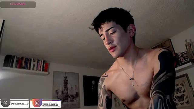 ivaaaan_ live sex cam