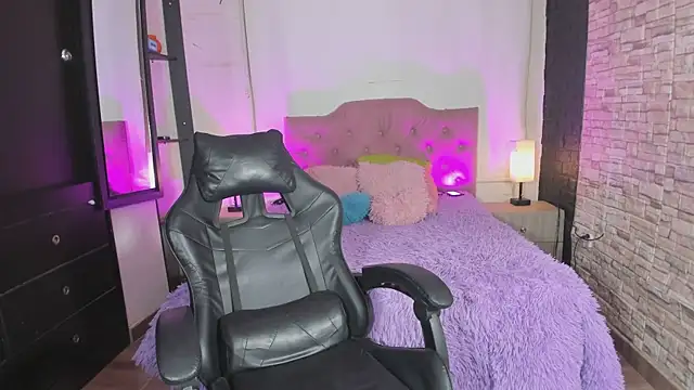 kitty_queen10's cam snapshot