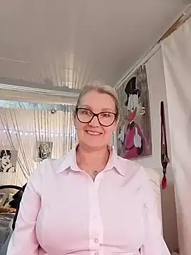 irinamaux live sex cam