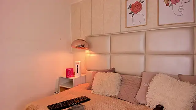 Aily_Yozuko's cam snapshot