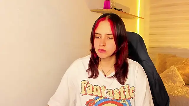 Emily_Lindey's cam snapshot