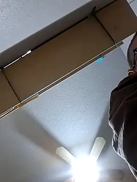 moasslicker live sex cam