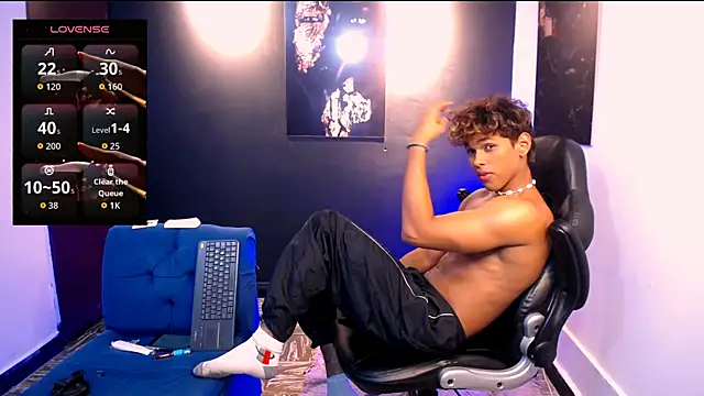 LiamVibes212's cam snapshot