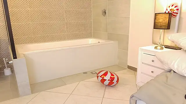 Emily_robertss's cam snapshot