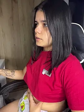 2Angela_'s cam snapshot