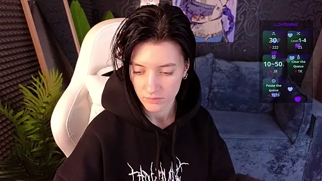 roxy_riot_'s cam snapshot