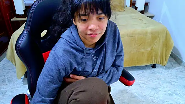 laureentt_'s cam snapshot