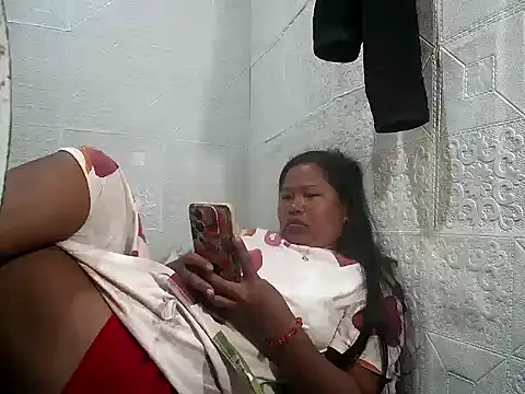 sweethotmom live sex cam