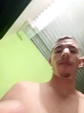 Catire19cm live sex cam