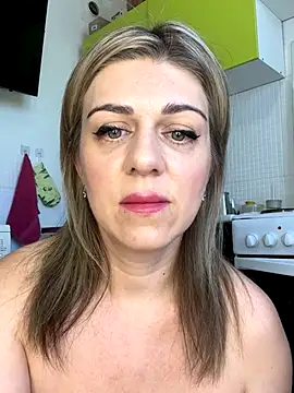 Lusi_Luxary live sex cam