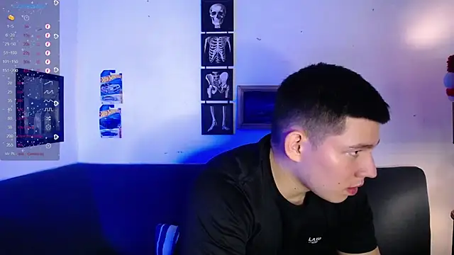 JamesCr_'s cam snapshot