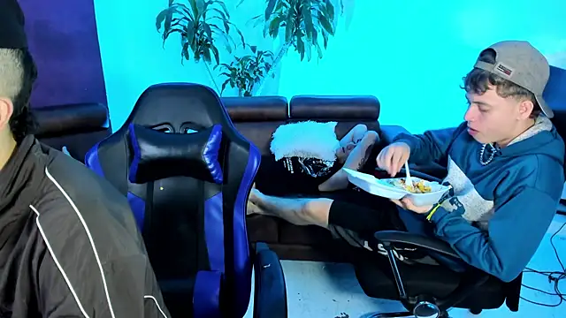 Handsomeboyss19's cam snapshot