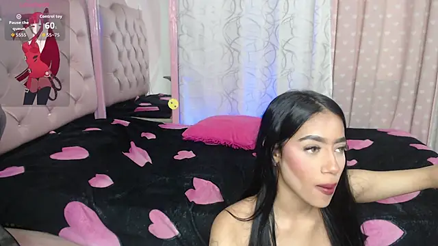 aisha_brunette18's cam snapshot