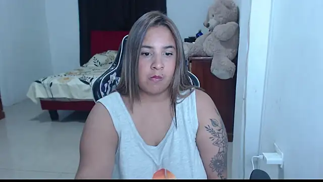 KathyHardcore69's cam snapshot