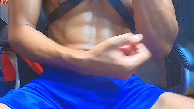 logan_mercer's cam snapshot