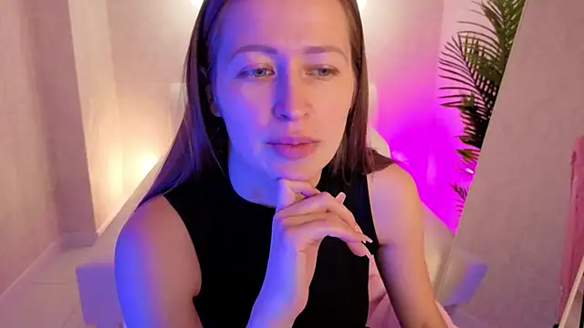 bella_li__'s cam snapshot