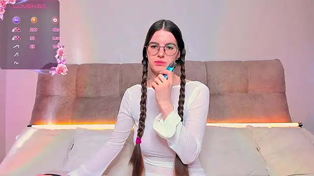 AriellaTesk's cam snapshot