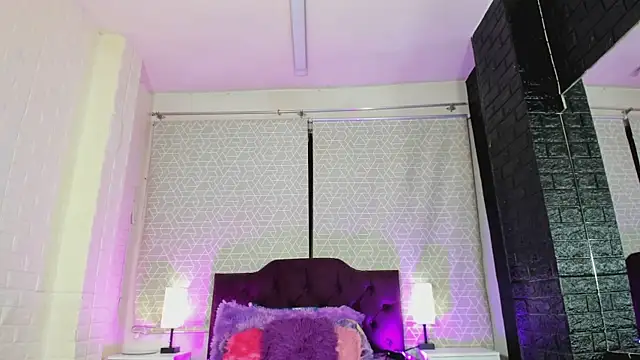 Zamara_Kleii's cam snapshot