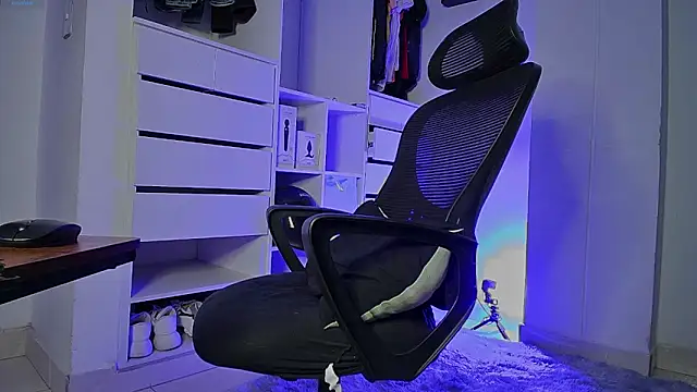 Donathoo1 live sex cam