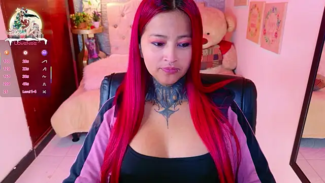 meghan_nill's cam snapshot