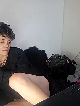 megan_cr's cam snapshot