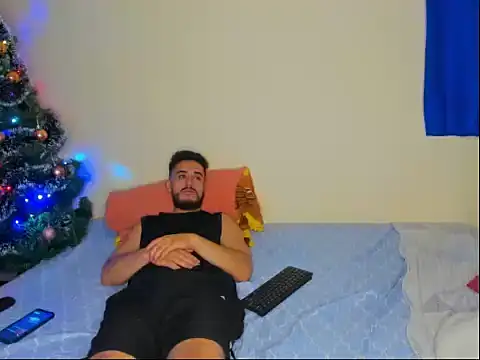 astredad2025's cam snapshot