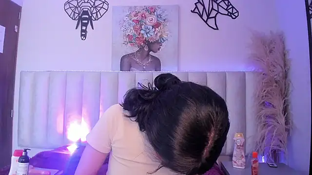 Isabella_Crofts's cam snapshot