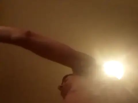 OioiJajaTJStrongKutasen's cam snapshot