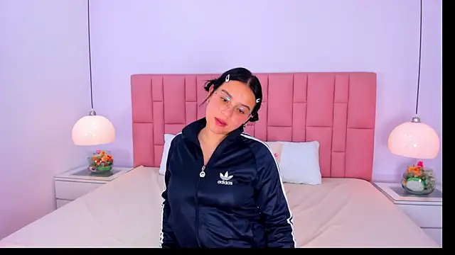 Amy_Ferreira's cam snapshot