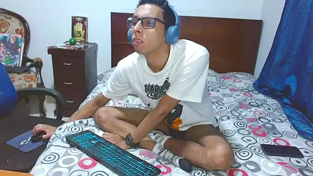 DavTwink3100's cam snapshot