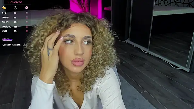 SugarPixiee's cam snapshot