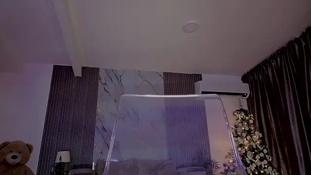 HannaByron's cam snapshot