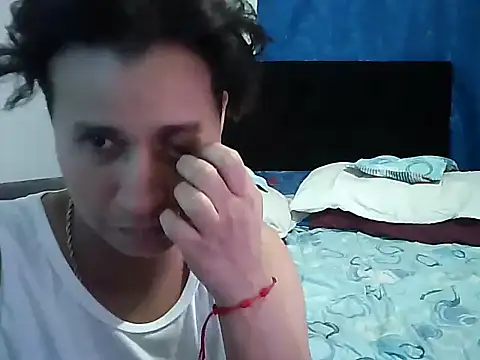 Im_Milan_Rs's cam snapshot