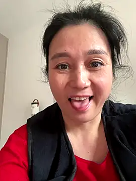 buusoom's cam snapshot