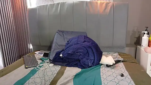 Danielaa_a's cam snapshot