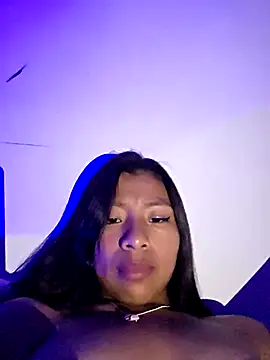 GabySpanic12's cam snapshot