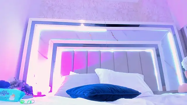 danaalamiri's cam snapshot