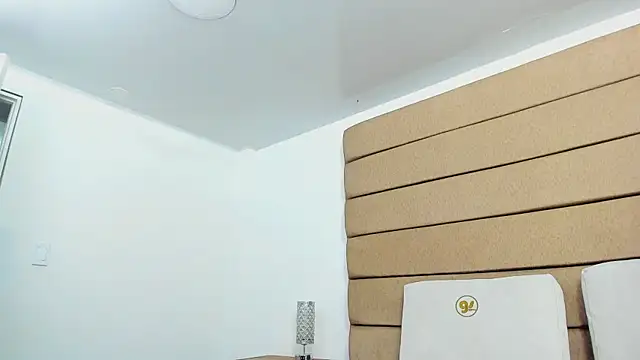 isaa_stone's cam snapshot