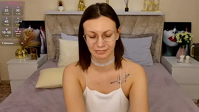 EstherPeachX's cam snapshot