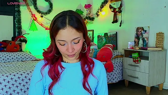 alisson_zafiro_'s cam snapshot